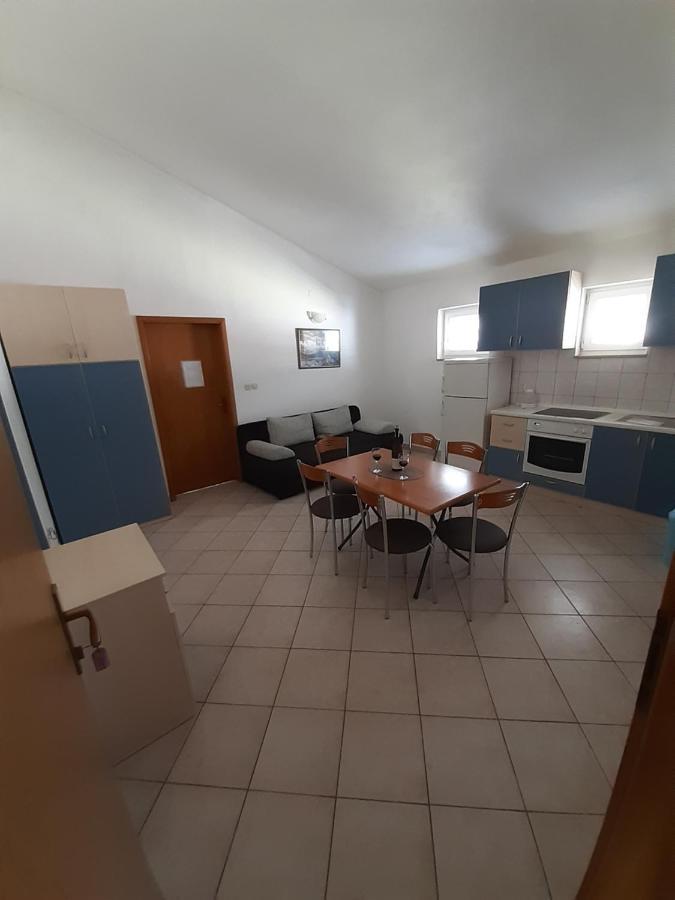 فندق House Vida Goraleks Baška Voda المظهر الخارجي الصورة